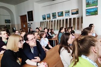 Выставка картин, посвященная 78-й годовщине Великой Победы.